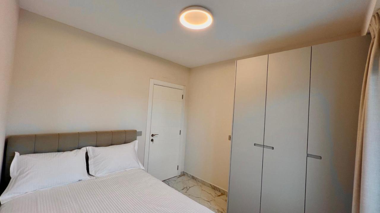 Zeus Tirana Suite Deluxe Εξωτερικό φωτογραφία