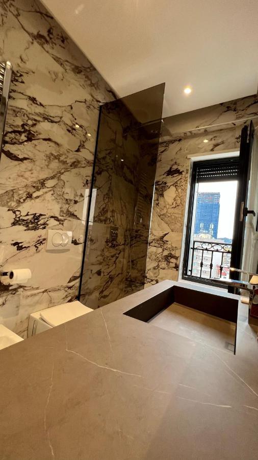Zeus Tirana Suite Deluxe Εξωτερικό φωτογραφία